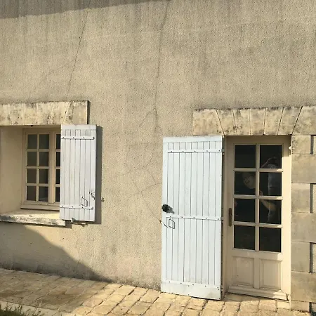 Maison Au Calme Proche Des Cures شقة *